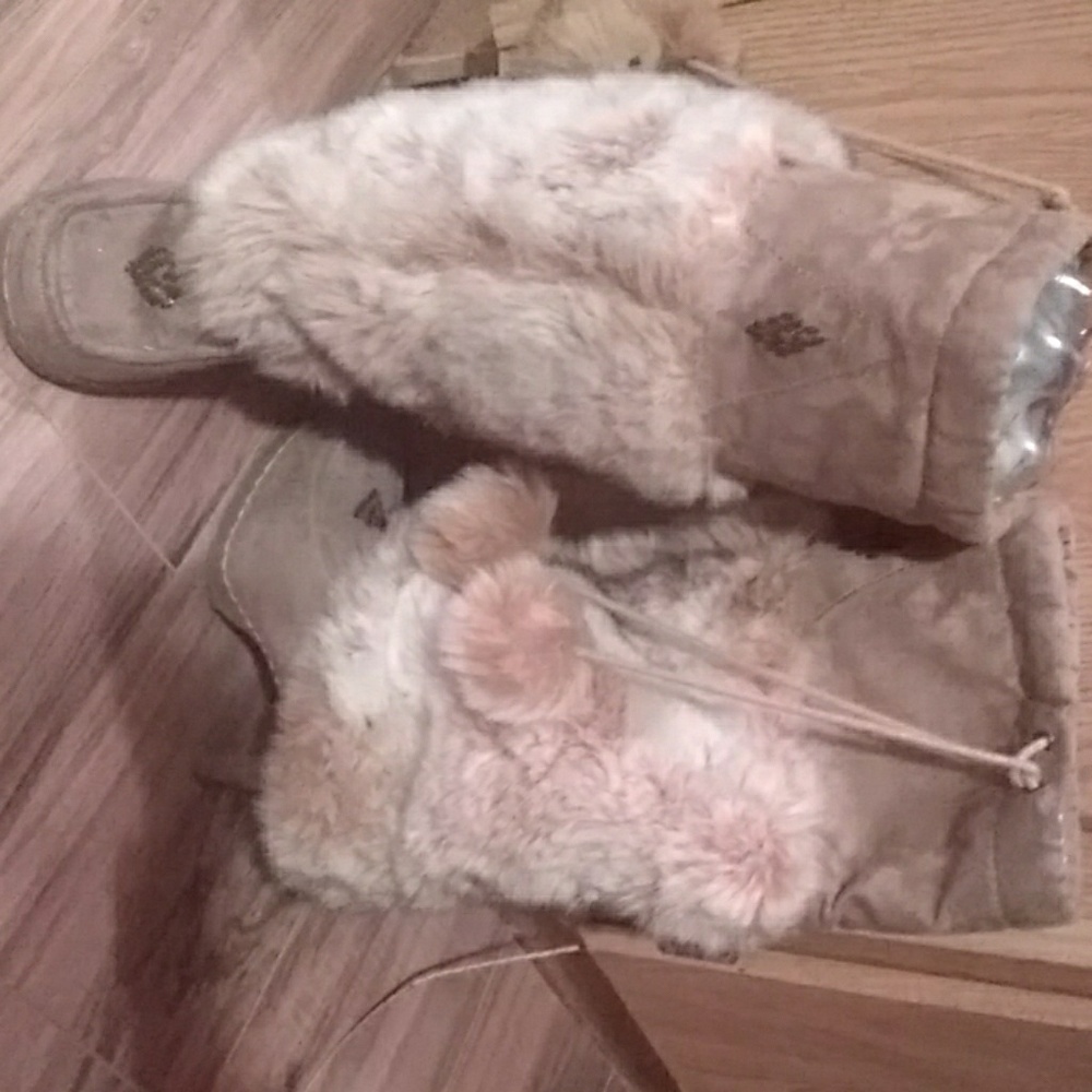 Brown boots